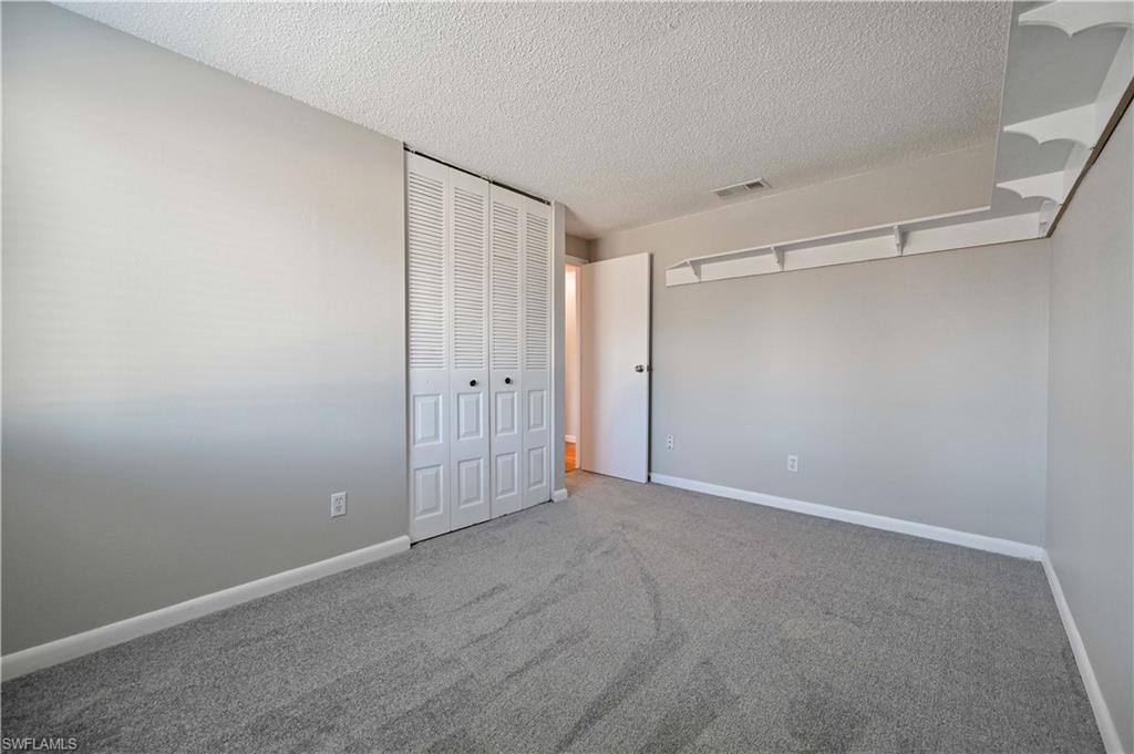 SAN CARLOS PARK - Residential