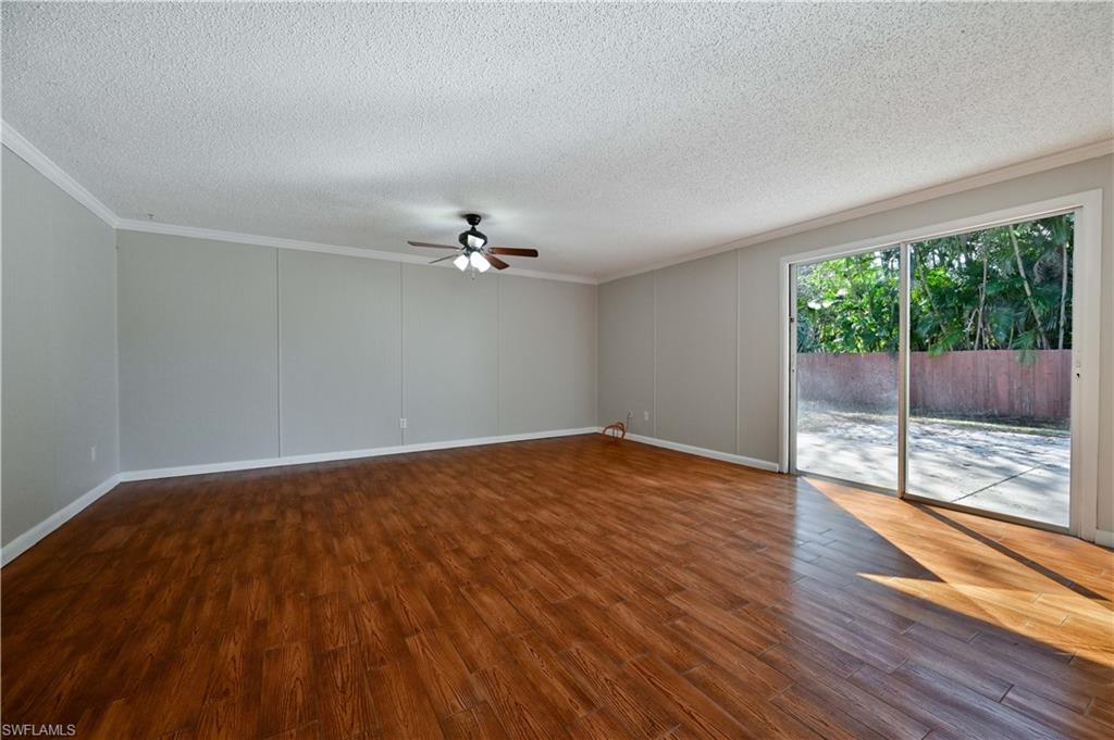 SAN CARLOS PARK - Residential