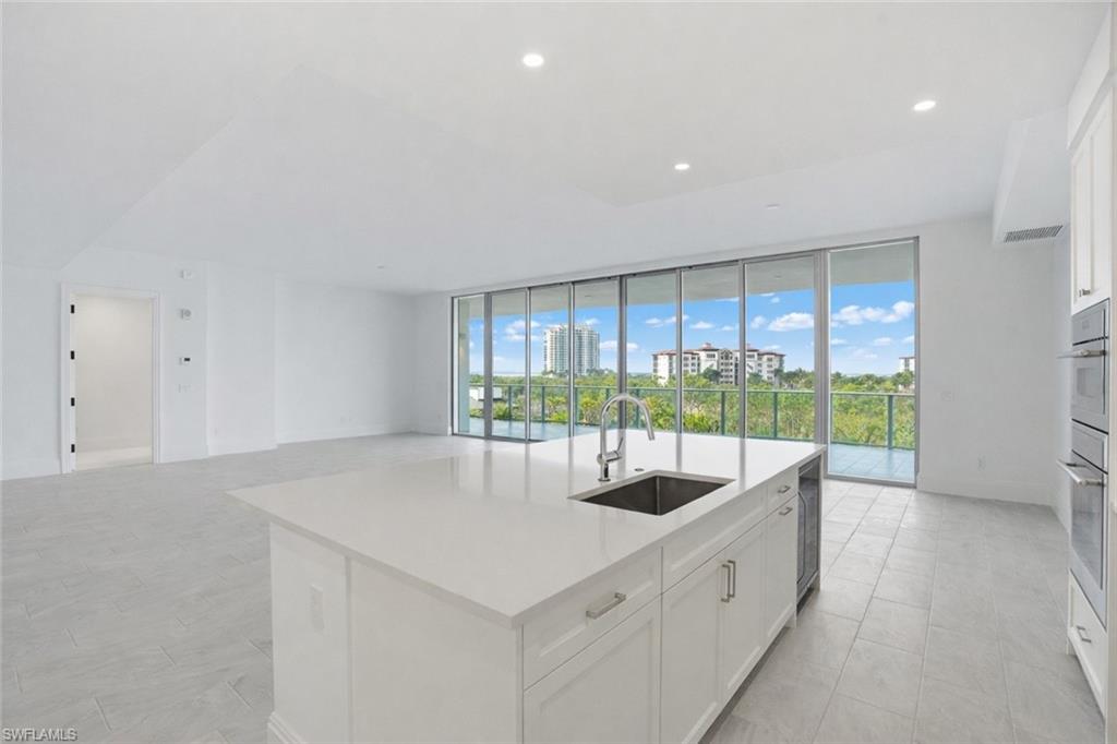 INFINITY AT THE COLONY - Residential