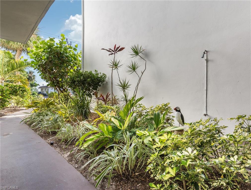 SUNSET SOUTH CONDO - Residential