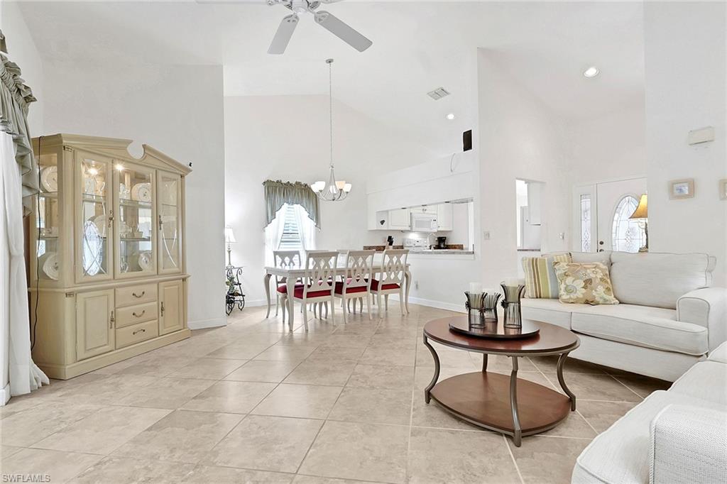 237 Fox Den CIR