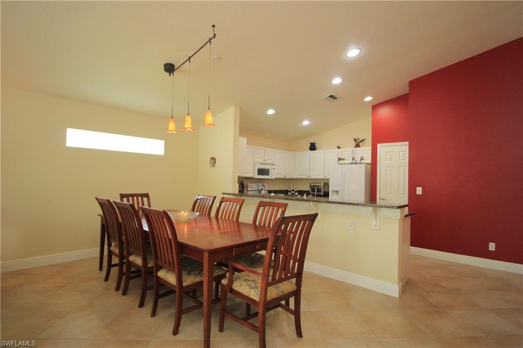 MAPLEWOOD - Residential