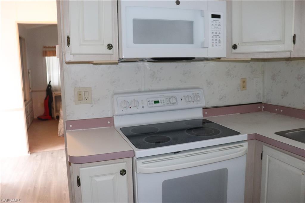 BONITA BEACH TRAILER PARK - Land