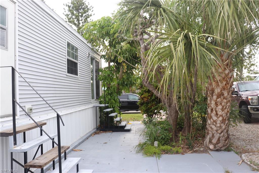 BONITA BEACH TRAILER PARK - Land