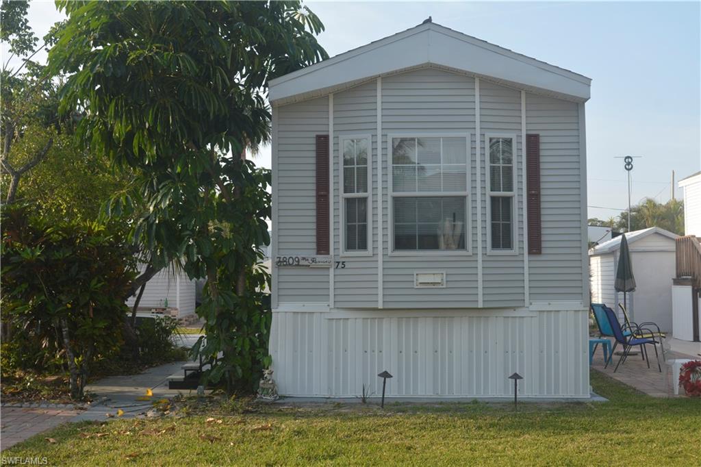 BONITA BEACH TRAILER PARK - Land