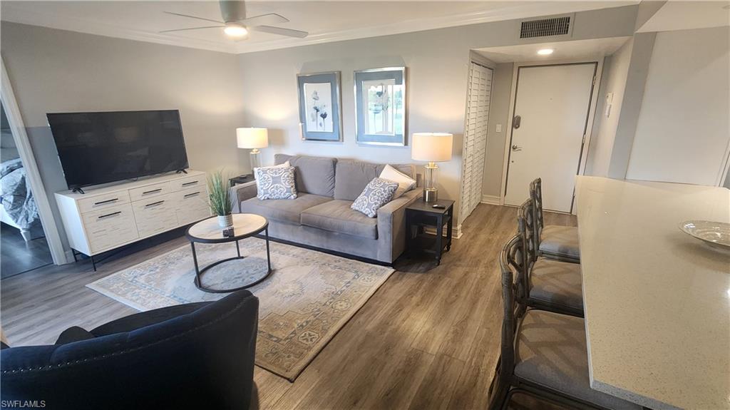 LAKEWOOD - Residential Lease