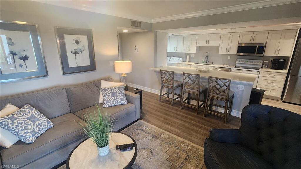 LAKEWOOD - Residential Lease