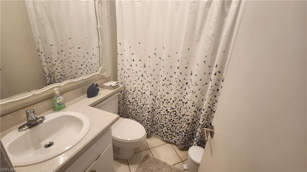 LAKEWOOD - Residential Lease