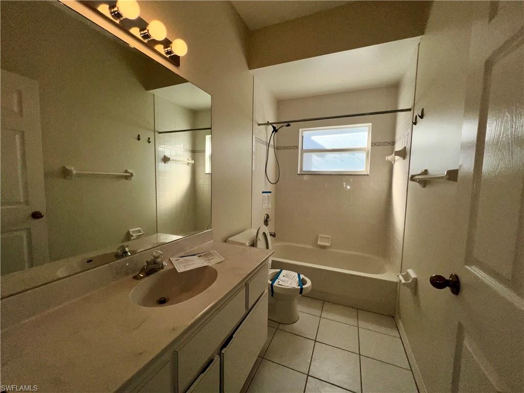 ISLAND CLUB AT CORKSCREW - Residential