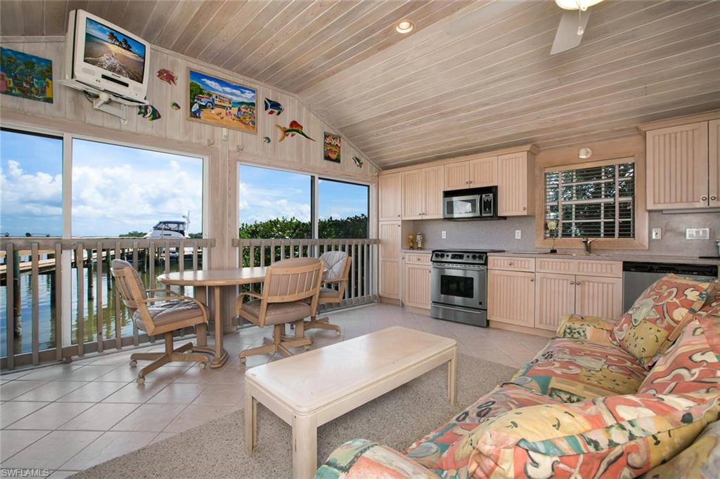 DICKEYS JOHN R SUBD - Residential