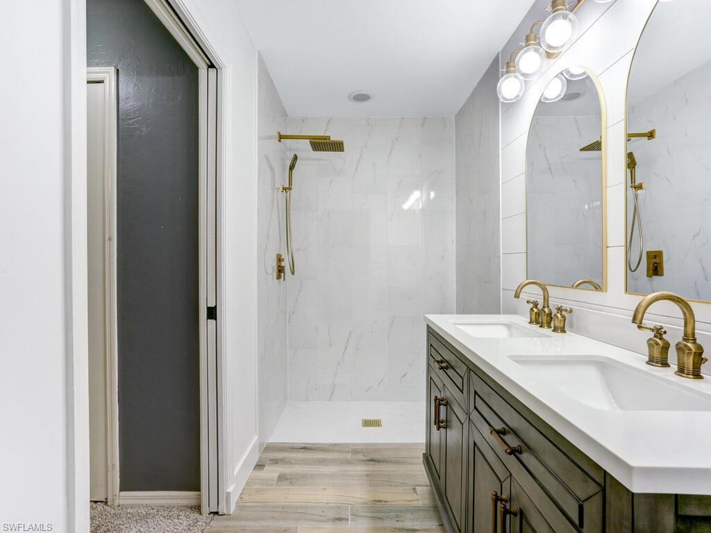 CALOOSA TRACE - Residential