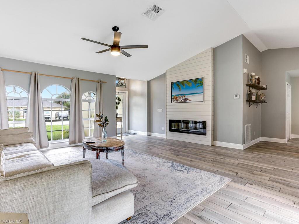 CALOOSA TRACE - Residential