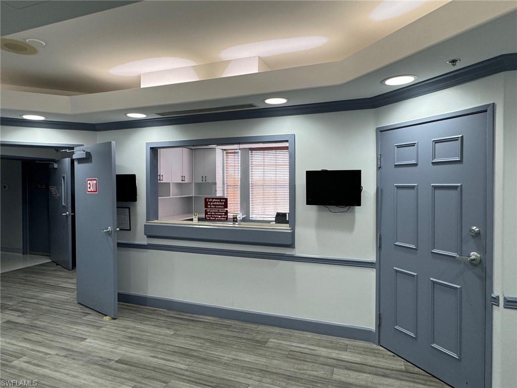 130 Tamiami TRL N 210