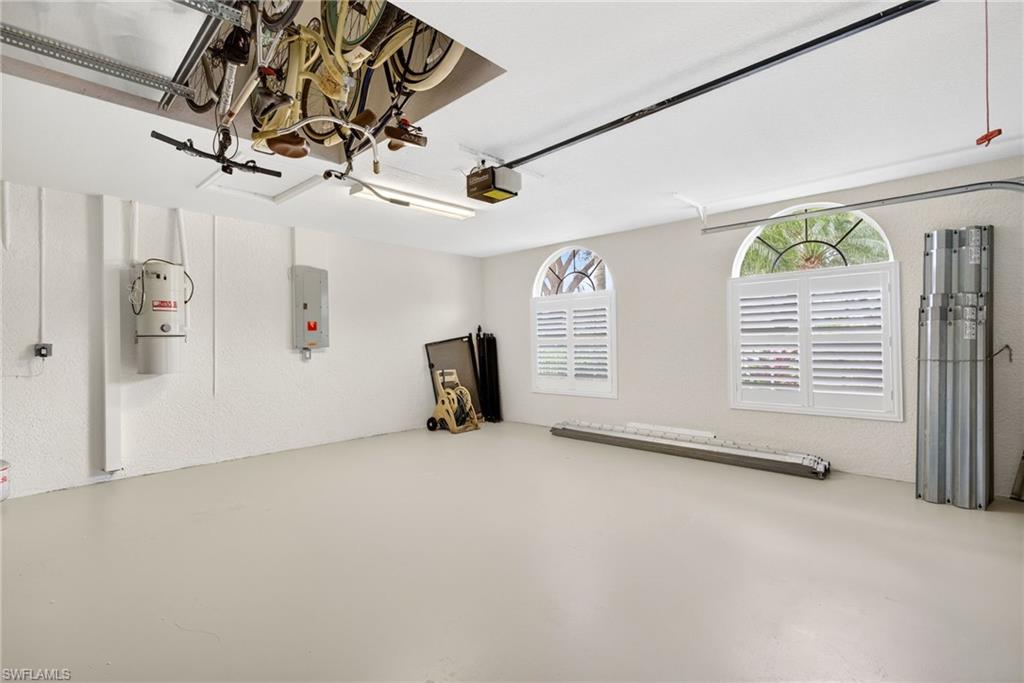 MUSTANG ISLAND - Residential