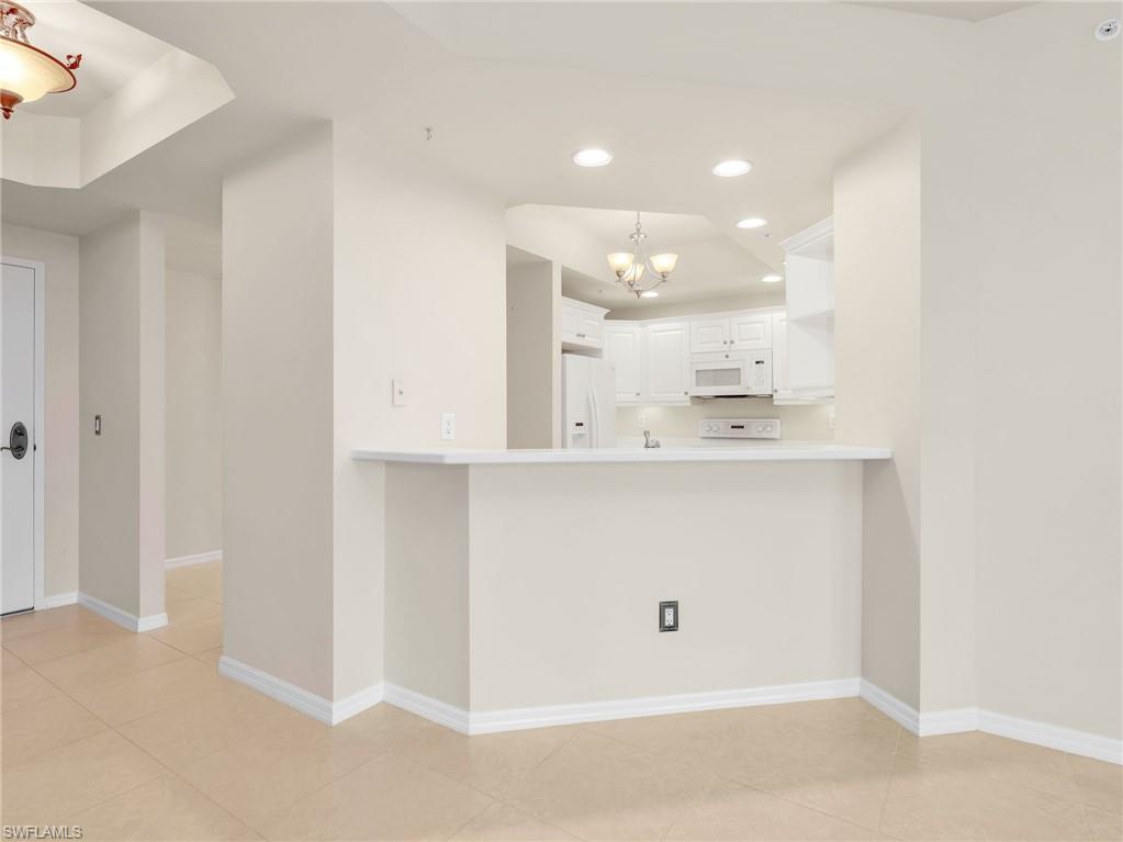 1001 Arbor Lake DR 202