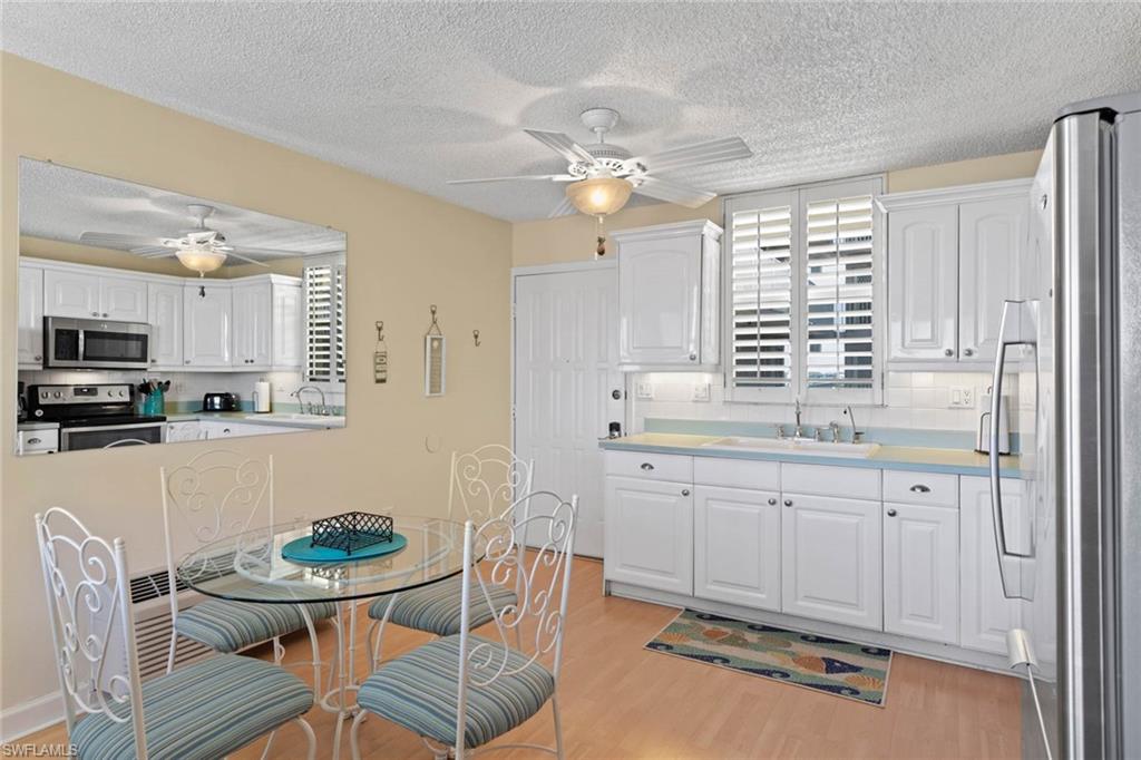 BEACH AND TENNIS CLUB - Residential