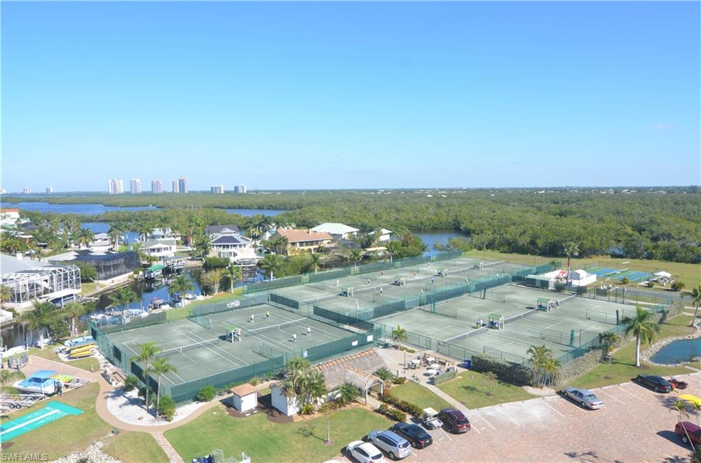 BEACH AND TENNIS CLUB - Residential