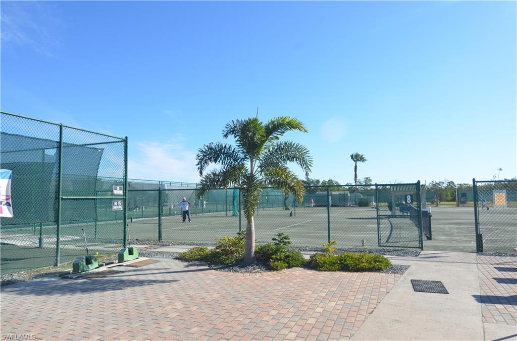 BEACH AND TENNIS CLUB - Residential