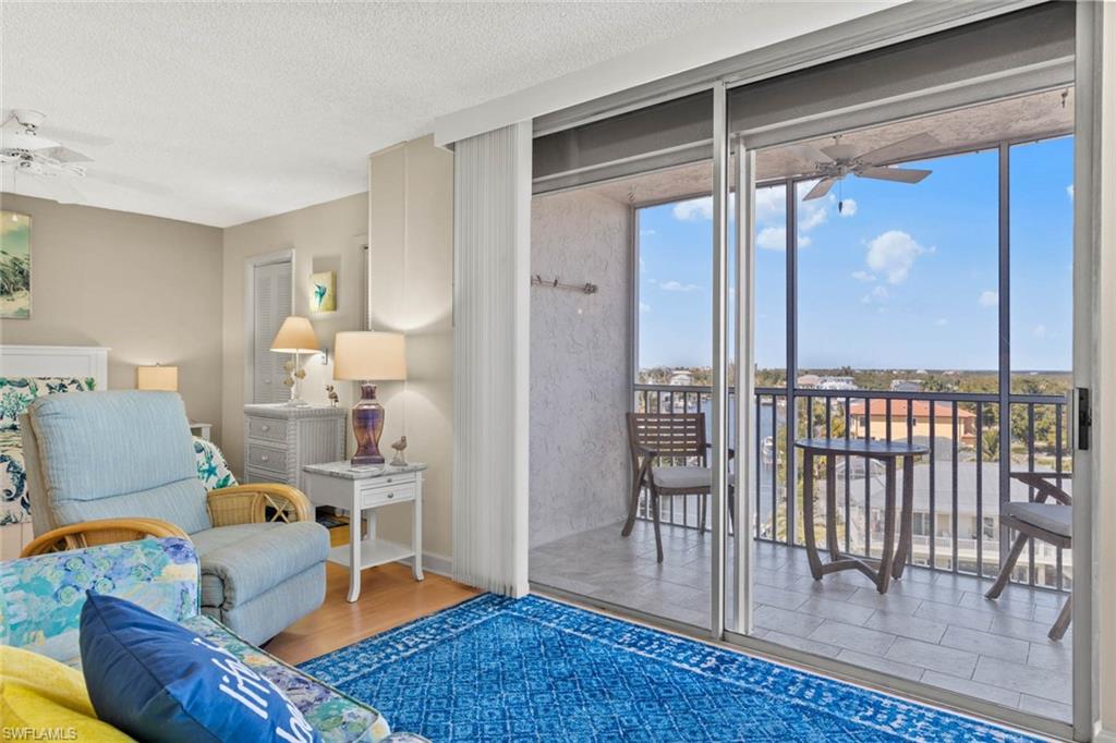 BEACH AND TENNIS CLUB - Residential