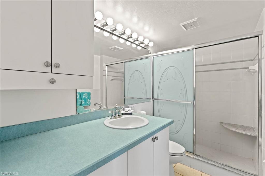 BEACH AND TENNIS CLUB - Residential