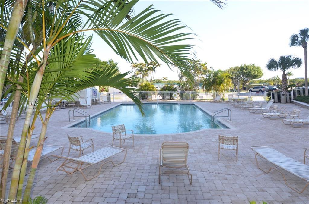 BEACH AND TENNIS CLUB - Residential