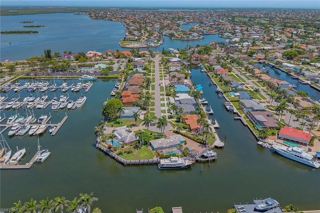 MARCO ISLAND - Residential