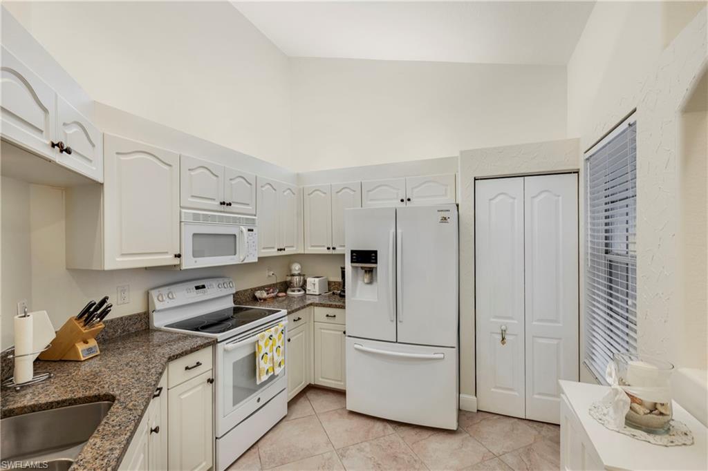 SWEETWATER BAY - Residential