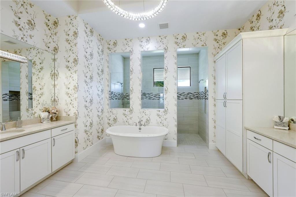 ESPLANADE - Residential