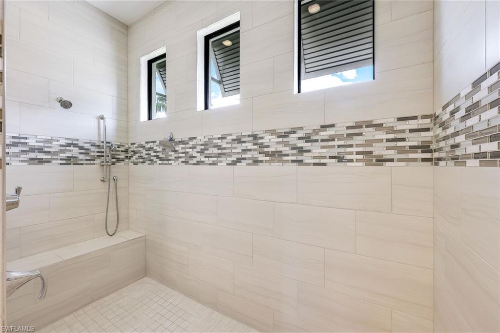 ESPLANADE - Residential