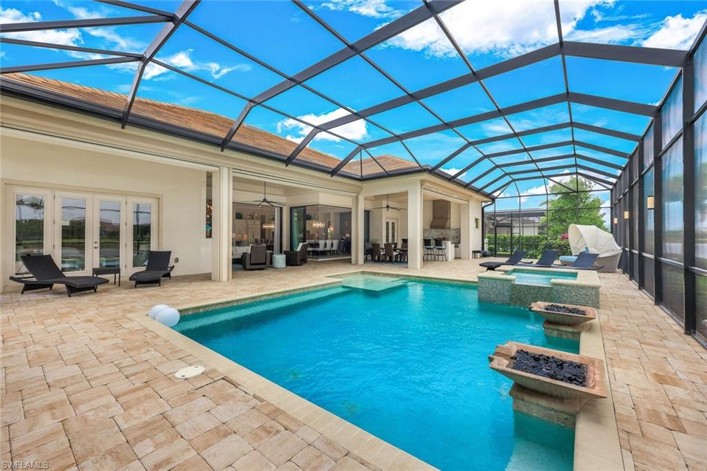 ESPLANADE - Residential