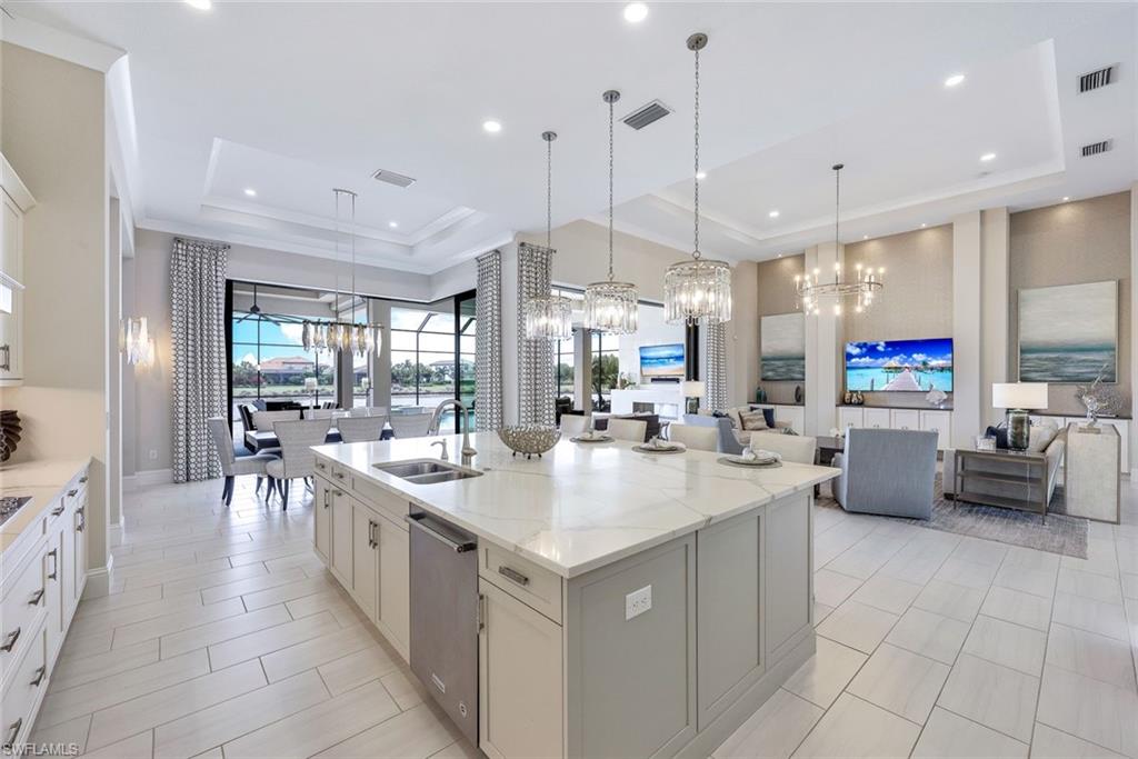 ESPLANADE - Residential