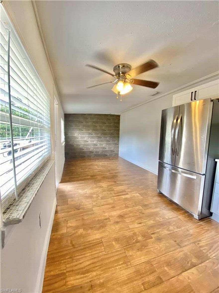 Cozy and cute! Fully renovated 1 bedroom 1 bath set up here with large concrete porch, fully fenced yard, off street parking, inclusive of city water and electricity. Full size laundry in residence for added convenience. Granite counters, wood look tiled flooring, and nicely upgraded throughout. Mini split plus central AC.