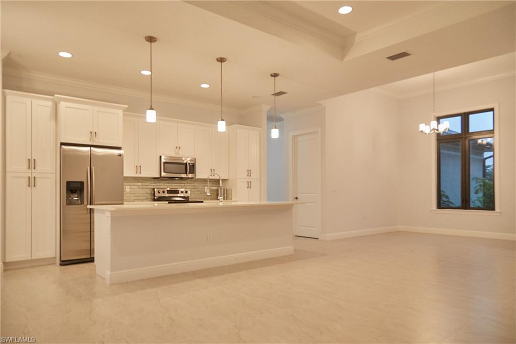 GOLDEN GATE ESTATES - Residential