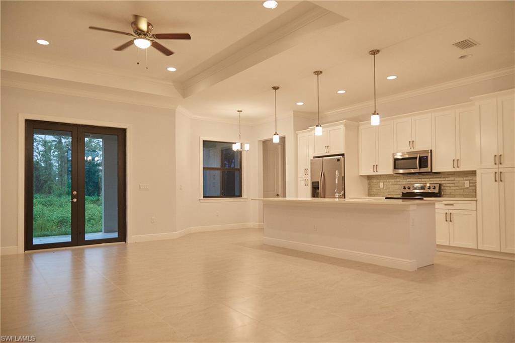 GOLDEN GATE ESTATES - Residential