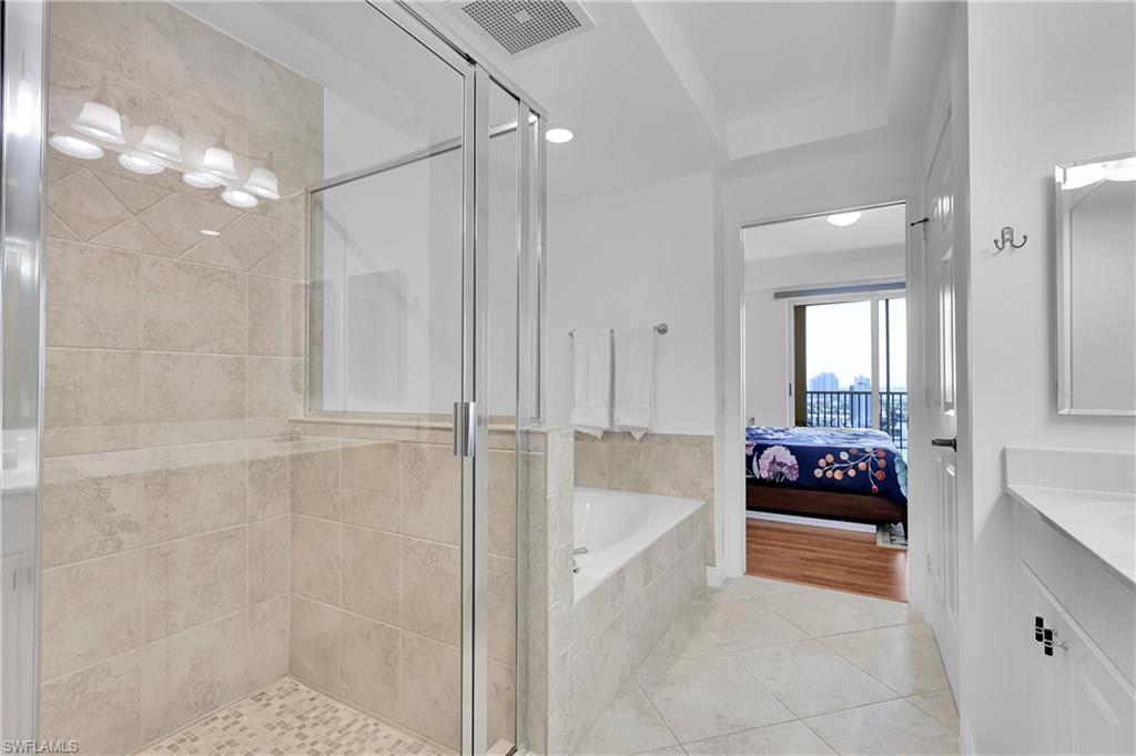 ST. TROPEZ - Residential