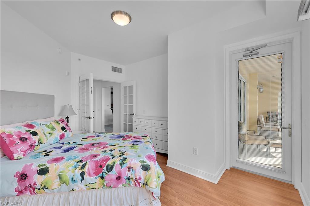 ST. TROPEZ - Residential