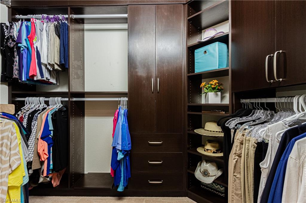 ALDEN WOODS - Residential