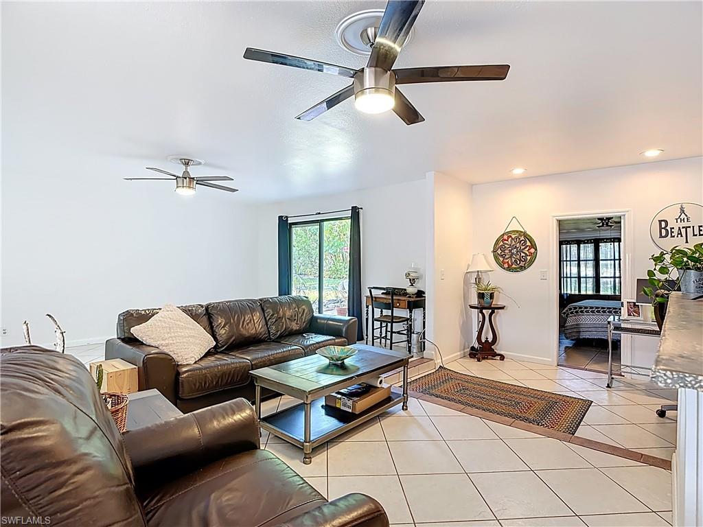 CALOOSA BAYVIEW - Residential