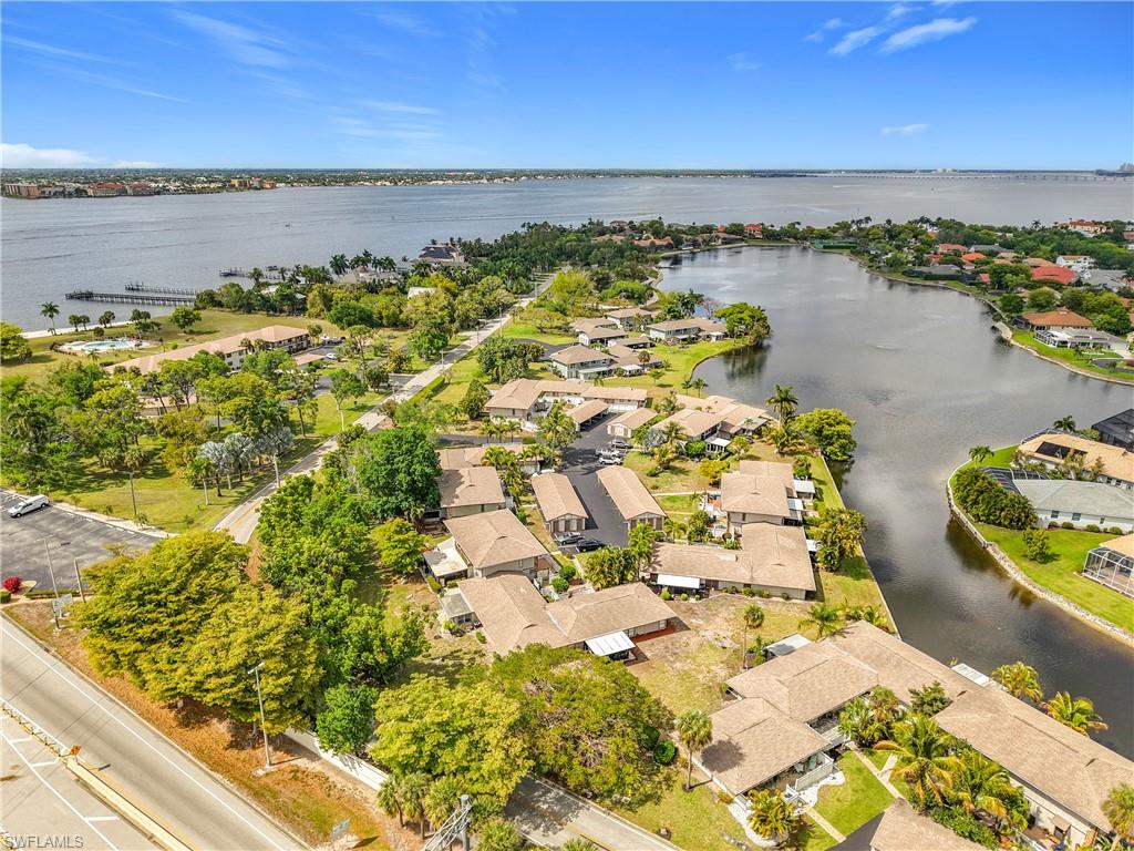 CALOOSA BAYVIEW - Residential