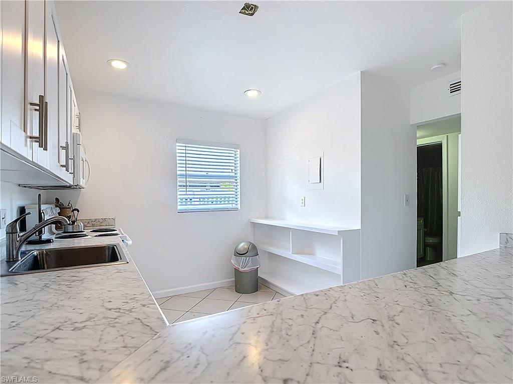 CALOOSA BAYVIEW - Residential