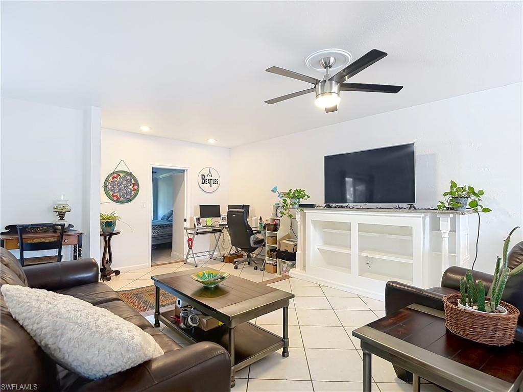 CALOOSA BAYVIEW - Residential