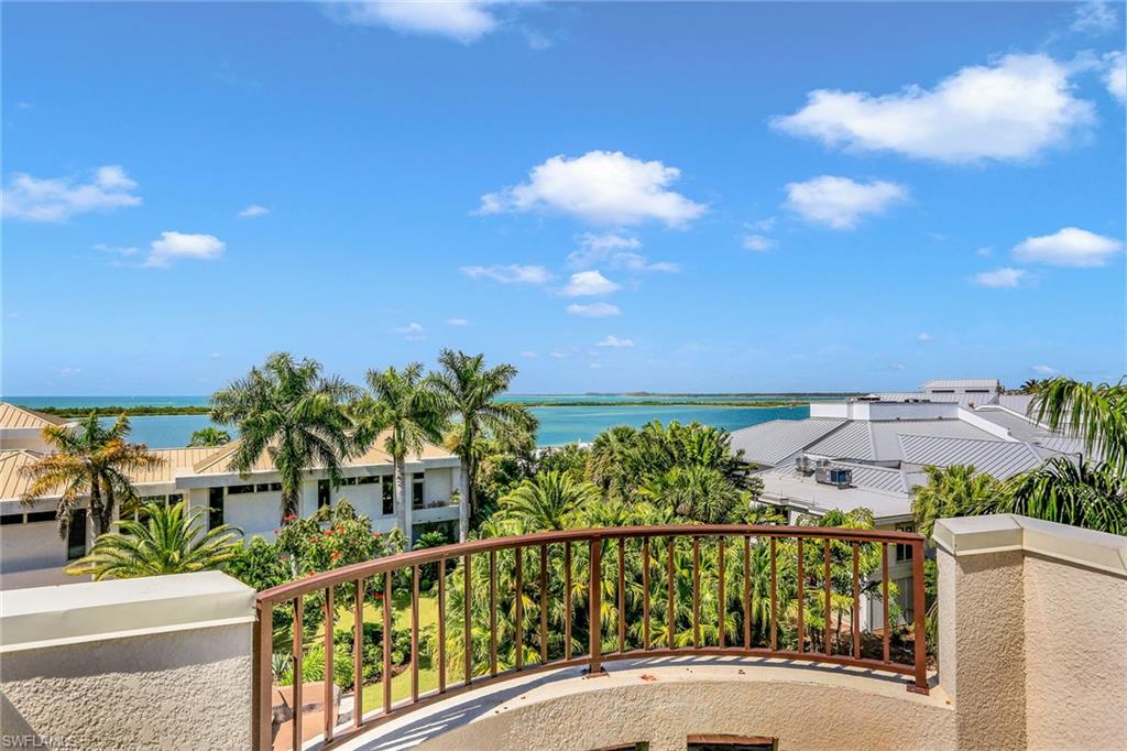 HIDEAWAY BEACH - Residential