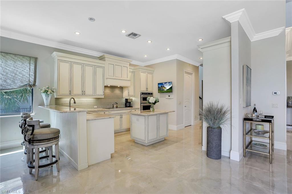 HIDEAWAY BEACH - Residential