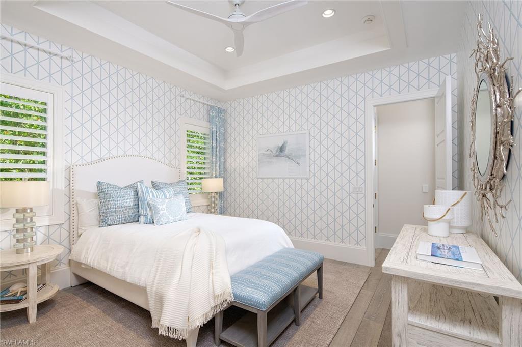 PARK SHORE - Residential