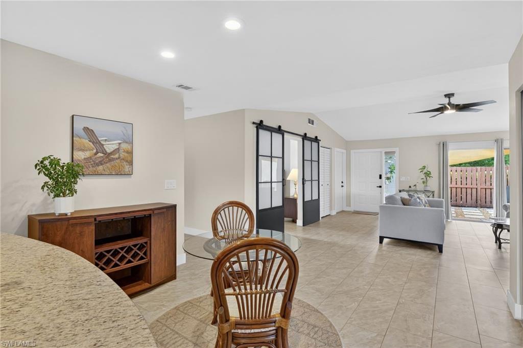 ROYAL WOODS - Residential