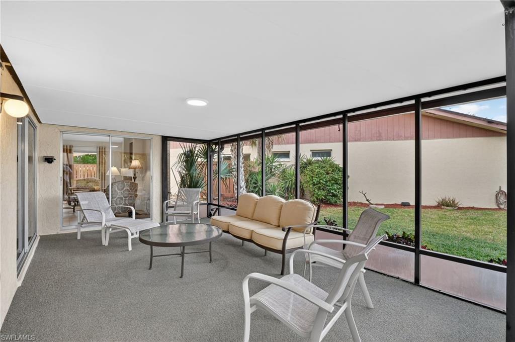 ROYAL WOODS - Residential