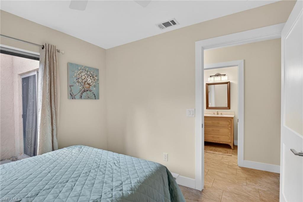 ROYAL WOODS - Residential