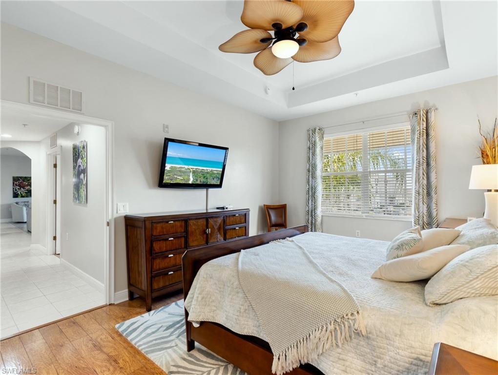 ISLES OF PORTO VISTA - Residential