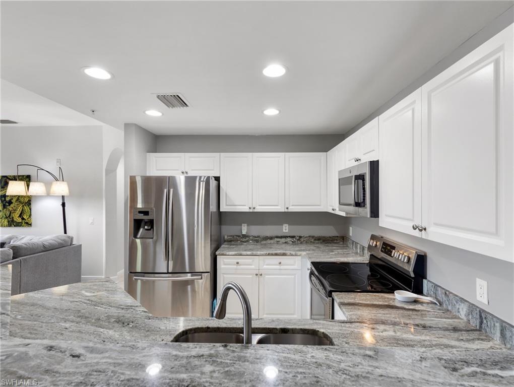 ISLES OF PORTO VISTA - Residential