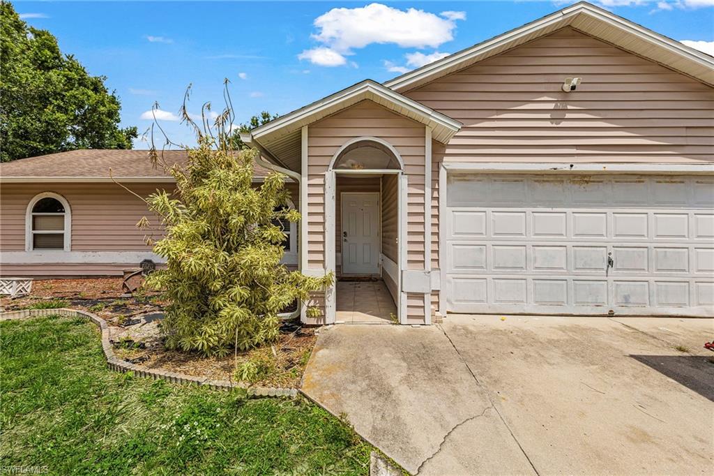 LEHIGH ACRES - Residential